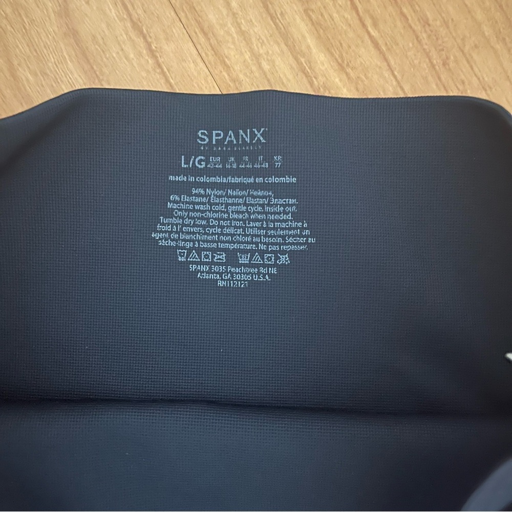 Spanx Indigo Sky Blue Seamless Moto Leggings Large NWT High Waisted Compression - Picture 5 of 11